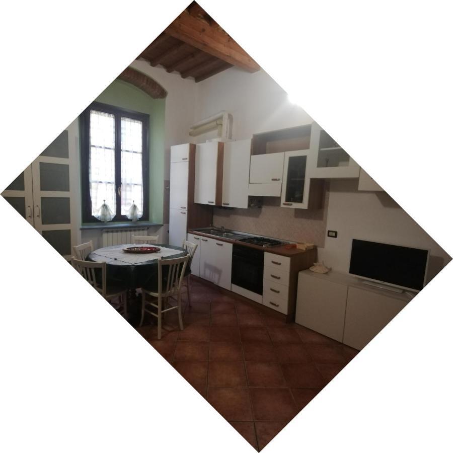 La Casa Di Giosue Apartment Ливорно Екстериор снимка