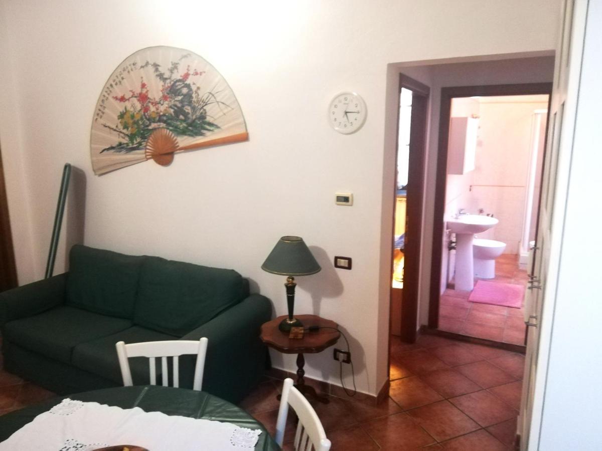 La Casa Di Giosue Apartment Ливорно Екстериор снимка