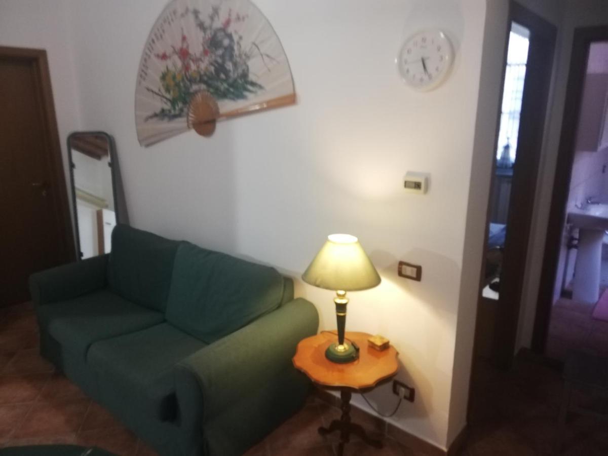 La Casa Di Giosue Apartment Ливорно Екстериор снимка